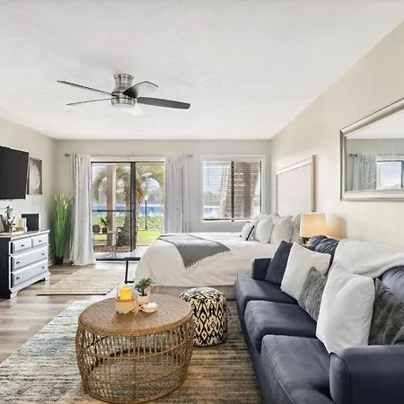 Dlx Beach Studio, Panama City Beach Updated!